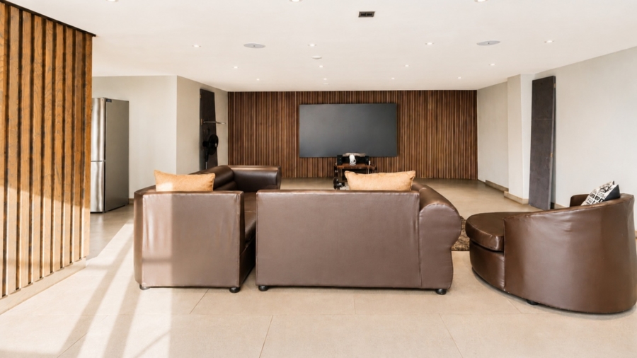 8 Bedroom Property for Sale in Birdwood Estate North West